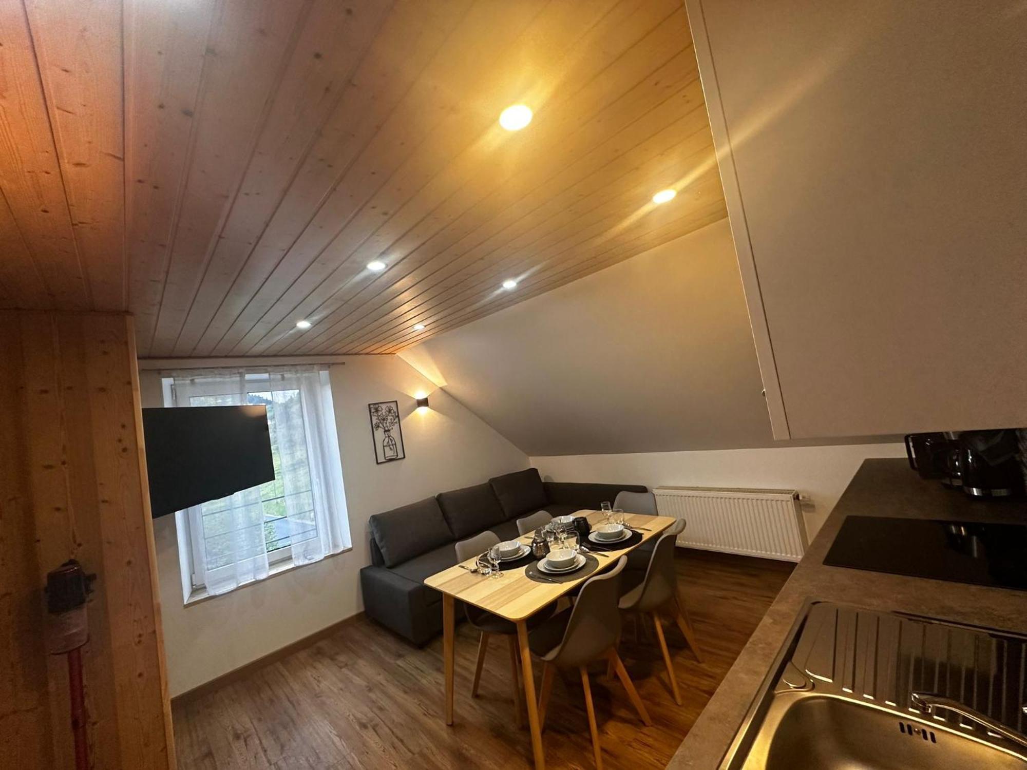 Les Chalets Bambi & Jacuzzi Privatif ลาแบรส ห้อง รูปภาพ